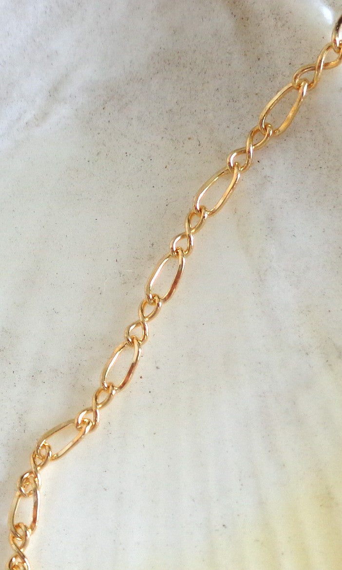 Close Up of a Figure Eight Gold Fill Anklet