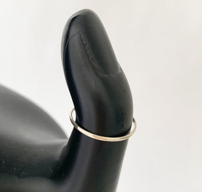 1mm Simple Sterling Toe Ring shown on a model to indicate width (c) ToeRings.com LLC 2022