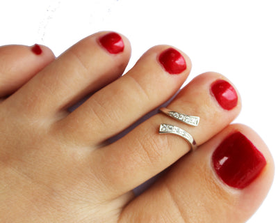 Wrap Around CZ Adj Toe Ring
